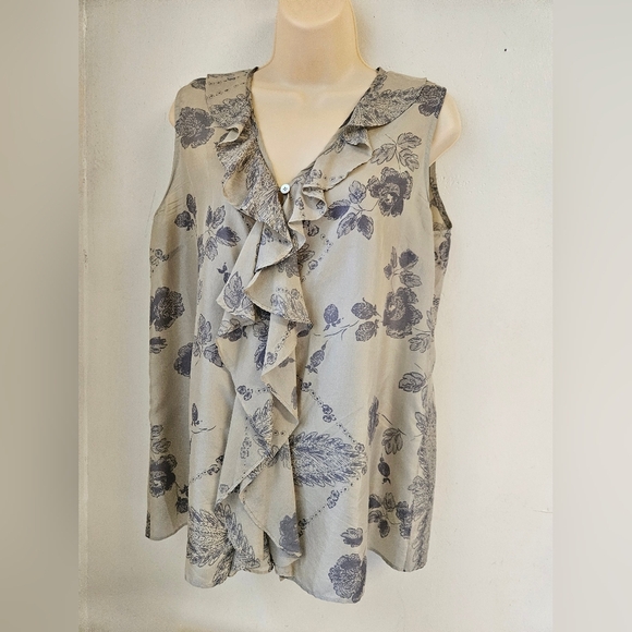 Gabi- Blouse Women's M Gray Ruffled Floral Design 100%Silk. - Picture 1 of 7